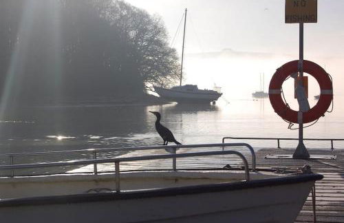 The Post House (Centre of riverside village) - Photo 13