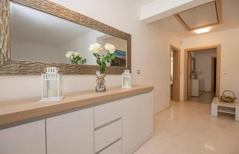 Cozy Home In Ricice With Wifi - Foto 49