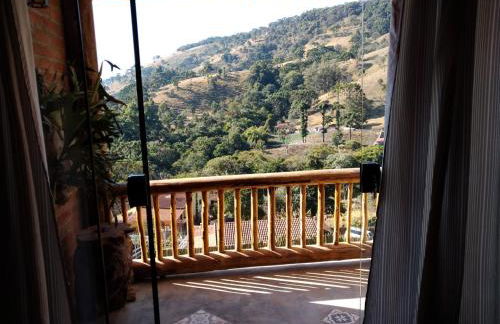 Chalé charmoso com vista p/ Montanha - Gonçalves - Photo 1