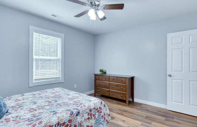 4BR Lodge on Wolf Creek – Fishing, Hiking, New River Fun & Hokie Weekends - Foto 8