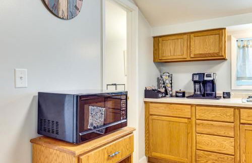 4 Mi to Lake Superior Calumet Getaway! - Foto 9