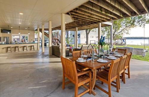 New Listing - Promo Price Waterfront Huge Yard - Foto 19