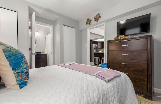 11350 Central Oasis 4BR Pool Home - Photo 16