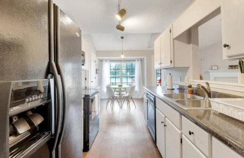 Lake Retreat near Savannah - Photo 6