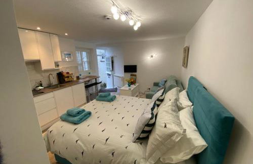 Sweet Caroline - luxury studio stone’s throw from Mousehole harbour - Photo 1