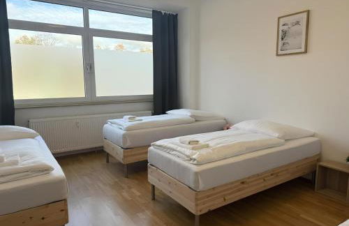 T&K Apartments - Comfortable 4 and 5 room Apartments - 20min Fair Messe CGN - Photo 9