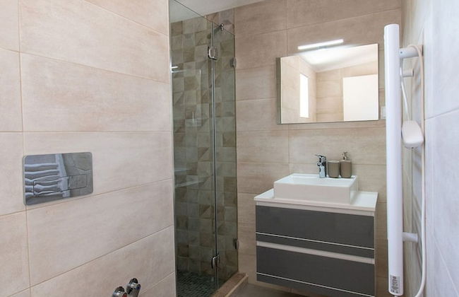 Lavanda Magnificent Five Bedroom Villa in Carvoe - Foto 73