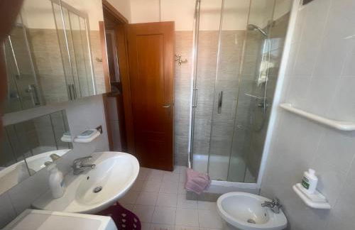 Villino con giardino a 10 minuti a piedi dalla spiaggia e vicino a Roma - Foto 12