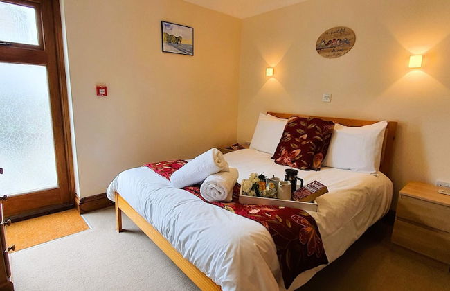 The Victorian Barn self catering holidays with pool & hot tubs - Photo 69