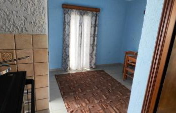 Giannis Gerakios apartments by climbing house - Photo 30