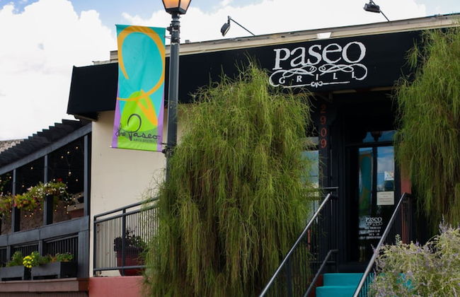 Spacious Family Home w Pool Hot Tub Large Yard - Photo 41