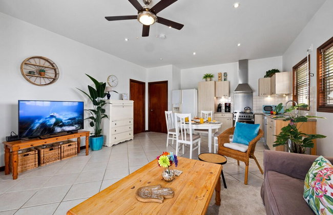 Island Escape Lrg Private Backyard Pool Patio - Photo 8