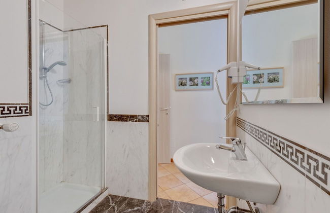 Apartment on Lake Idro With Pool - Foto 19