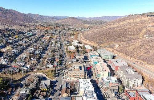 Ski in Ski out Main Street Balcony Hot Tub - Photo 41