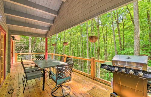 Pet-Friendly Otto Mountain Cabin with Fireplace! - Foto 2