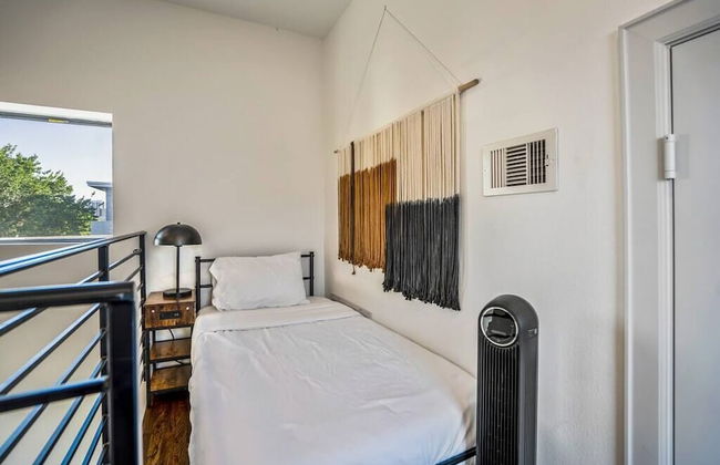 Urban Jungle Retreat in the HTX Skyline - Foto 6