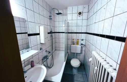 homes of ruhr - Monteurwohnung Förderturm - Photo 6