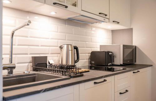 PINE PREMIUM apartament 515 z widokiem na morze ze SPA i basenem przy plaży Pobierowo - Foto 13