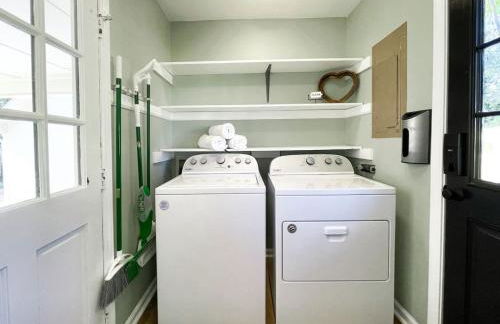 Fenced-In 4 BR 2mi North Hills, Garage, Storage - Foto 14