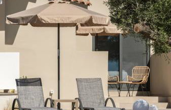 Marea Luxury Suites - Photo 11