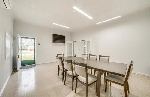 Game Room and Large Yard Vinita Farmhouse! - Foto 21