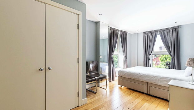 Spacious Modern Flat in Chelsea Harbour - Foto 2, Habitación