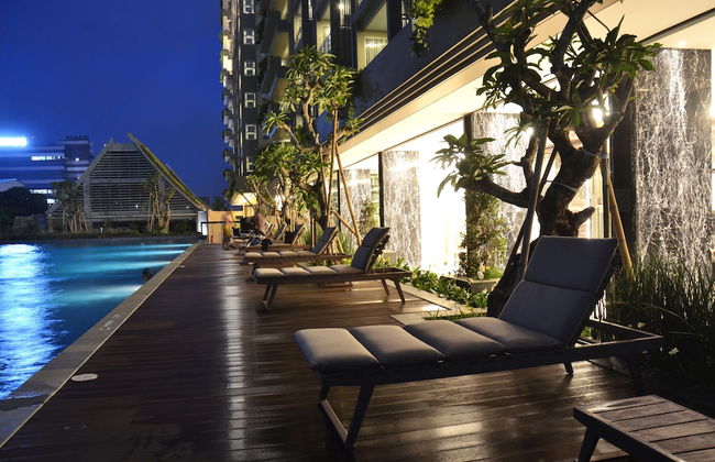 Private Landmark Paskal Condonium - Photo 1