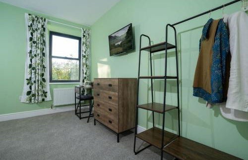 New 2 Bedroom Home at Waterhead Range by LetMeStay - Foto 20