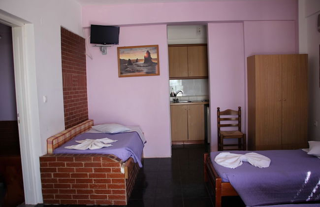 Skala Hotel - Photo 12