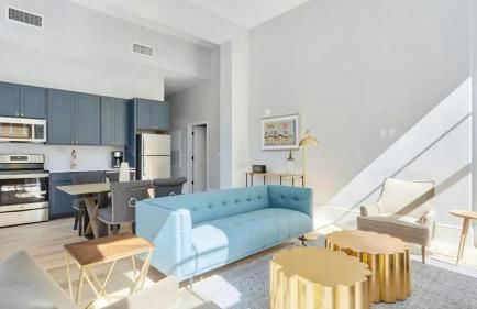 Sleeps 16 4 Units Steps to the French Quarter The Harlequin by AvantStay - Foto 30