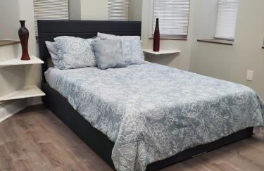 Susu's-I-Luxurious 2 Bedroom 2 Bath Apartment - Foto 25