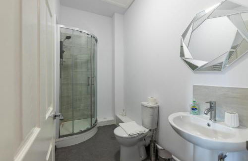 The Eldern - Spacious, Netflix, free Parking, close to A1 - Photo 19