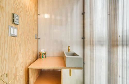 Riverfront Montana Retreat - Deck, Fire Pit and Pond - Foto 9