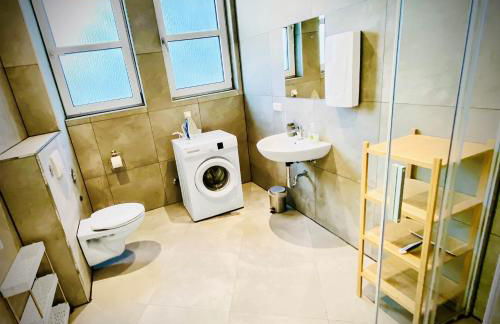 CityChalet Business Apartments - Workers welcome! - Free Parking - Fast WIFI - Smart TV - WM - Photo 7