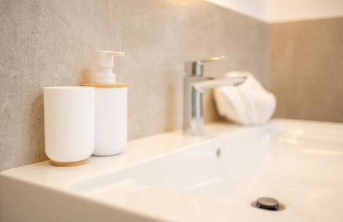 Calm Beach Apartments - Photo 21