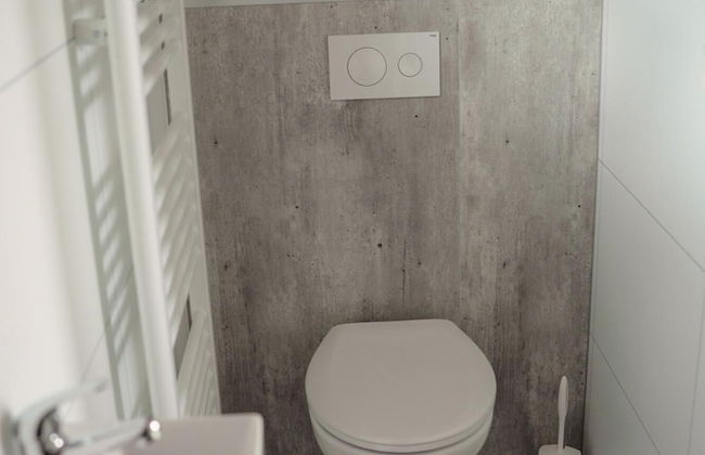 Tiny River House 2 Guest - Foto 8