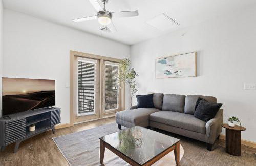 Luxe 3B/2B Getaway - Pool, Gym, Parking, Pet Wash - Foto 1