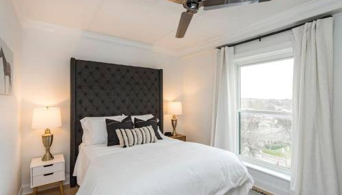 Music City Holiday, on Music Row, has POOL & Free Parking - Foto 3