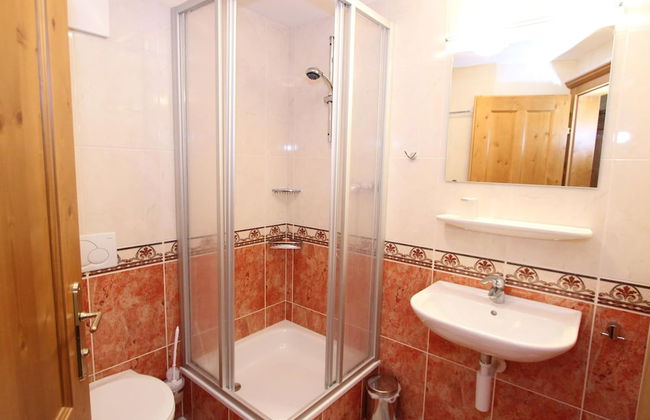 Chalet in Saalbach Near Ski Lift - Foto 13