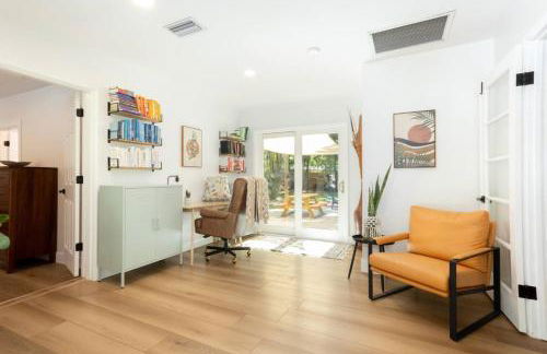 POOL Fenced Yard Shuffleboard Court - Foto 13