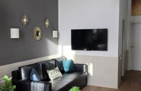 Las Artes Hlius Luxury Apartments - Photo 3