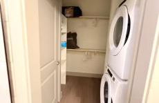 Cozy Luxury Modern Apartment movie couches - Foto 25