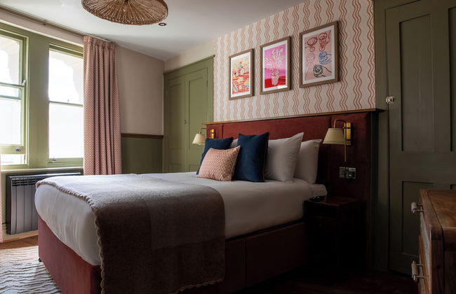 Round House Apartments - Photo 14