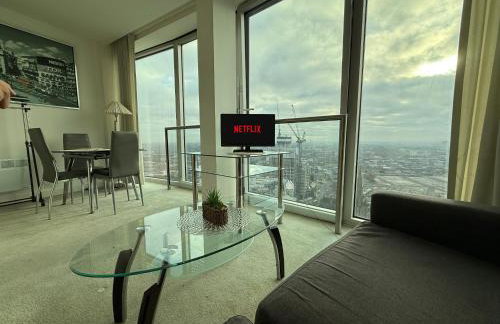 STUNNING!!! City-Center!! Retreat with Modern Amenities - Foto 27