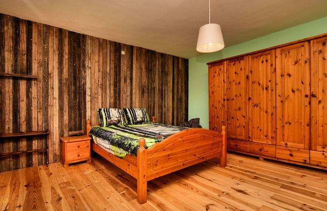 Pleasant Holiday Home in Erezée Ardennes with Hot Tub, Sauna - Photo 3