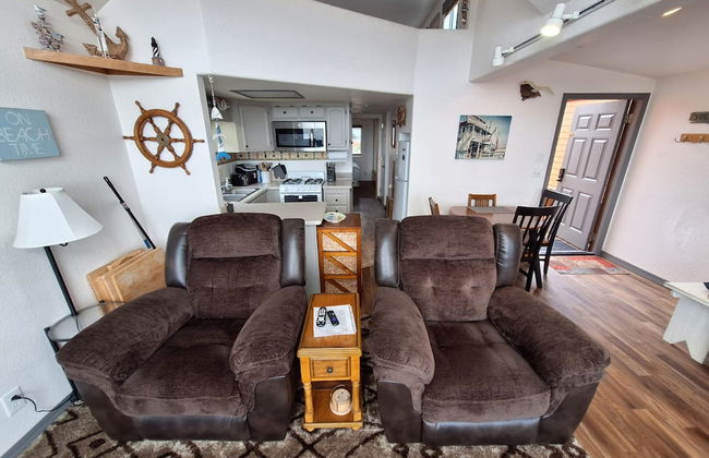 Ocean Front Cabin 14 w Jacuzzi Gorgeous Views - Photo 11