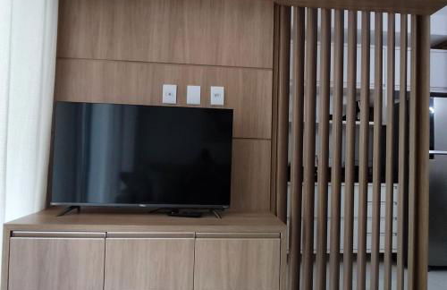 Apartamento novo a 350 m da praia das Toninhas em Ubatuba - 2 dormitórios sendo 1 suite, piscina, varanda gourmet com churrasqueira, ar condicionado, cozinha completa, garagem privativa - Foto 20