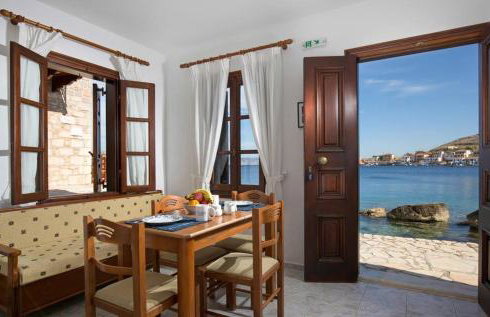 Charming Waterfront Studio with swimming access - Foto 1