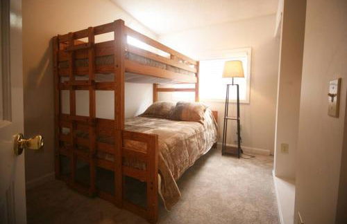 Outdoor Playground on Lake and Close to Skiing - Foto 4