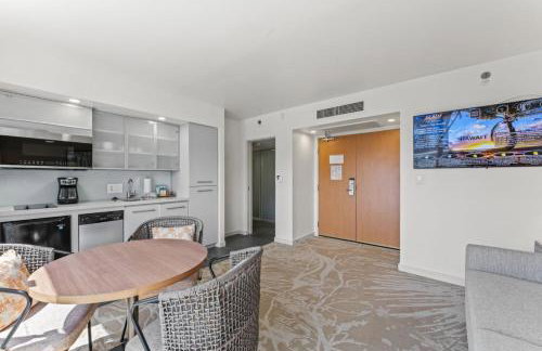 Ala Moana Hotel 1626 one bedroom w King bed - Foto 21